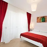 Hotel Ayka *