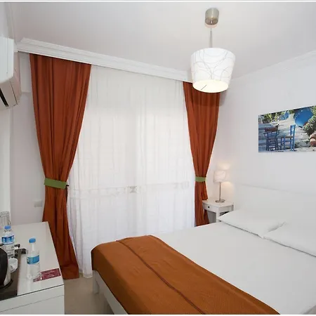 Ayka Otel *